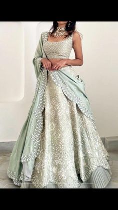 Mehndi Outfit, Green Lehenga