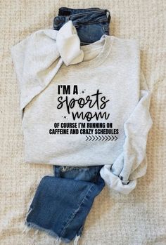 Fun sports mom crew Multi Sports Mom Shirts, Sports Mom Style, Sport Mom Shirt, Sports Mom Shirts Ideas, Sports Mom Shirt, Team Mom Gift Ideas, Crucit Ideas, Sports Mom Bag, Baseball Cricut