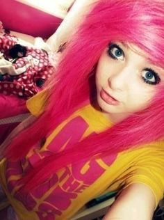 Scene Girl Fashion, Emo Scene Girls, Pink Emo, Emo Outfit, 2000s Scene, Scene Style, Emo Girl Hairstyles, Emo Scene Hair, Scene Outfits