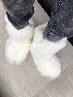 White indoor Alpaca fur boots/slippers - Rubber sole alpaca boots from Peru - unisex boots - winter boots - fur boots - furry boots The unisex Luxurious indoor Alpaca Fur boots/slippers keep your feet nice and cozy even on the most blustery winter's eve. These fur boots/slippers are very well made, ensuring they will last for years. These indoor alpaca boots/slippers are made from the finest Alpaca fur and are guaraunteed to keep ones feet warm this winter. Material: Alpaca outer, sheepskin wool White Fluffy Boots, Fur Boots Outfit, White Alpaca, Fluffy Boots, Boots Fur, Boot Collection, Cozy Slippers, Boots Slippers, Cute Shoes Heels