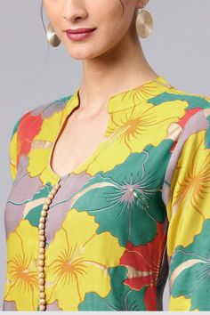 Floral Kurti Designs Latest, Neck Study, High Neck Kurti Design, Salwar Neck Patterns, Churidar Neck, Yellow Kurta, New Kurti Designs