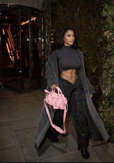 Lori Harvey, Black Outfits, All Black Outfit, Lookbook Outfits, Fashion Killa, Black Outfit, Locs, Look Fashion