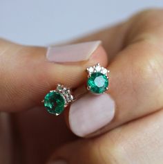 Inexpensive Jewelry, Diamond Cluster Earrings, Fancy Earrings, Gold Earrings Designs, Diamond Stud Earrings, Emerald Earrings, Emerald Jewelry, Sapphire Earrings, Diamond Stud