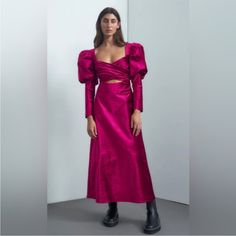 Size Au 10 (Us 6) Gently Owned- Worn Once No Flaws Velvet Fabric Maroon Color Bust Is 31 Inches.Waist Is 26 Inches. Length Is 51 Inches. Velvet Midi Dress, Maroon Color, Velvet Fabric, Puff Sleeve, Pink Purple, Midi Dress, Size 6, Velvet, Purple