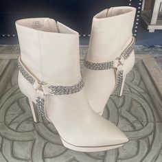 Stunning Cream, Stiletto Boots With Silver Chain Accents 4 Inch Heel 1 Inch Platform Very Sexy Can Be Worn For Date Night Or With Business Attire Like A Boss. Grey High Heels, Beige Ankle Boots, Jennifer Lopez Shoes, Cutout Heels, Nike Fashion Shoes, Fantastic Shoes, Boot Straps, Country Concert, Wedge Ankle Boots