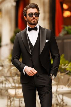 Kingdom Husband, Black Three Piece Suit, Wedding Suits Men Black, Blazer Waistcoat, Indian Wedding Suits Men, Black Tuxedo Suit, Suit Groom