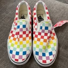 Pride Edition. Never Worn. Vans Authentic Shoes, Vans Green, Vans Checkered, Old Skool Black, Floral Sneakers, Vans White, White Shoes Sneakers, Top Sneakers Women, Vans Blue