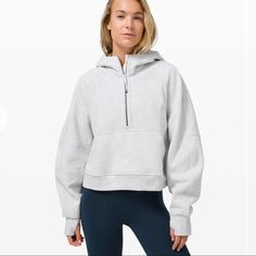 Lululemon Scuba Oversized 1/2 Zip Hoodie M/L in Heathered Core Ultra Light Grey Lululemon Jacket, Women Hoodies Sweatshirts, Mode Inspiration, Grey Hoodie, Colorful Hoodies