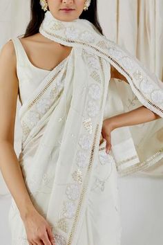 Shop for Devyani Mehrotra White Embroidered Georgette Saree for Women Online at Aza Fashions Ivory Saree, Saree White, White Saree, Georgette Blouse, Georgette Saree, Embroidered Fabric, Georgette Sarees, Scalloped Lace, Bead Embroidery