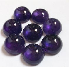 15x15 mm wow......AAA  Natural AMETHYST Round cabochon by GEMSDEAL White Moonstone, Peach Moonstone, Red Garnet, Faceted Gemstones, Amethyst Gemstone, Purple Color, Beautiful Colors, Loose Gemstones, Natural Gemstones