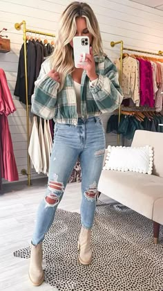 Dallas Night Out Outfit, Cute Going Out Outfits Night Casual Fall, Nashville Fall Outfits Going Out, Comedy Show Outfit Night Winter, Boutique Outfit Ideas, Alexis Fashion, Fall Outfit For Women, Utah Outfits, Makeup Website