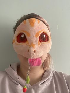 This is an albino leopard gecko mask. This mask is mq-hq. Fully lined, felted, hand painted, base made by me, removable nose accessory included. Albino Leopard Gecko, Crested Gecko, Leopard Gecko, Gecko, Made By Me, Costume Accessories, Halloween Shopping, Etsy App, Selling On Etsy