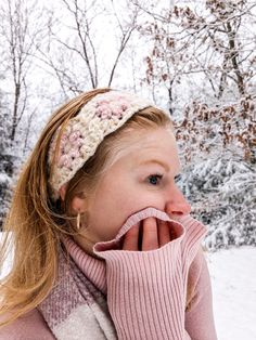 This headband is handmade with tweed yarn in a variety of two colors. the secondary color options are pink and purple with a primary color of oat/tan the headbands are 19.5 inches in circumference and have stretch to them! SHIPPING: We ship USPS First Class mail as well as international. Adjustable Pink Winter Headband, Adjustable Pink Crochet Headband, Bandeau Au Crochet, Tweed Yarn, Handmade Gift Wrap, Crochet Headband, Art Textile, Crochet Art, Pink And Purple