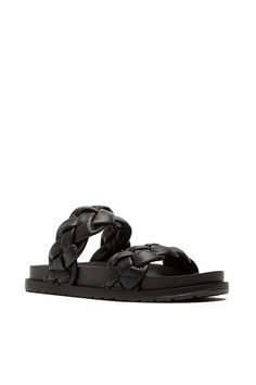 This basic open toe sandal is the perfect everyday style. Its braided upper design adds texture and detail, giving effortless beach vibes you'll love all season long. Light and comfortable, it's the perfect option for a casual look. Basic Sandals, Braided Sandals, Braided Strap, Clothes Shopping, Open Toe Sandals, Sandal Fashion, Artificial Leather, Casual Sandals, Leather Care