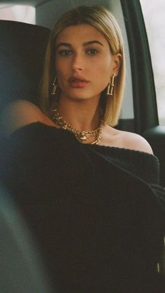 Loren Grey, Hailey Baldwin Style, Penteado Cabelo Curto, Hailey Baldwin, Grunge Hair, Hailey Bieber, Marilyn Monroe, Lana Del Rey, Beyonce