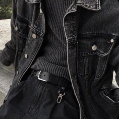 Fancy Outfit Ideas Men, Edgy Fashion Men, Mens Goth Outfits, Grudge Aesthetics Outfits Male, Dark Clothes Men, Grunge Male Fashion, Grunge Man Outfit, Alternative Male Fashion