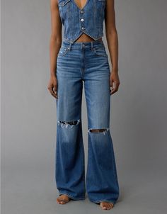 AE Dreamy Drape Stretch Super High-Waisted Baggy Wide-Leg Ripped Jean White Jeans Men, Baggy Jean, Athletic Fit Jeans, Graphic Tee Dress, Jean Trends, Curvy Jeans, 7th Grade, Women Denim Jeans, Shoes With Jeans