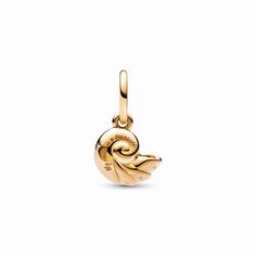 Come out of your shell with our Disney The Little Mermaid Enchanted Shell Dangle Charm. Hand-finished in 14k gold plating, this charm features grooved lines and a realistic spiral effect, along with four sparkling round stones in a starfish-shaped setting resting on the shell's side. "My voice is a treasure" is engraved on the charm as a reminder to let yourself be heard and always trust your instincts. Pandora Charms Disney, Palladium Metal, Pandora Earrings, Pandora Gold, Disney The Little Mermaid, Stella Marina, Charms Pandora, Pandora Disney, Mermaid Jewelry