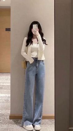 Korean Clothing Brands, Simple Style Outfits, Milky Nails, Fashion Now, Fashion Over 40, Back To School Outfits, Style Mistakes, Casual Summer Dresses