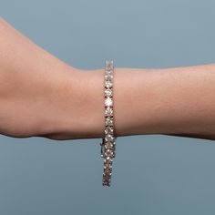 The essential piece for every glamorous woman. This stunning tennis bracelet is set with sparkling white Diamonds..▶ PRODUCT DETAILS:◈ Handmade in the USA◈ Condition: Brand New◈ Total Ct Wt: 10.00 Carat (For 7 Inches Bracelet, other length will vary)◈ Total Weight: 14.50 Grams (For 7 Inches Bracelet, other length will vary)≫ Diamonds◈ Diamond Carats: 10.00 Carat (For 7 Inches Bracelet, other length will vary)◈ Diamond Cut: Round (41) (For 7 Inches Bracelet, other length will vary)◈ Diamond Color Diamond Tennis Bracelet, Gold Piece, Yellow Gold Bracelet, Tennis Bracelet Diamond, Gold Set, Diamond Bracelets, Tennis Bracelet, Jewelry Lover, Diamond Clarity