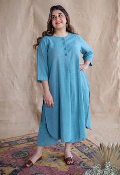 Blue Kala Cotton Co-Ord Set with Button Detailing Model height is 5'3" and is wearing a size XXL. Casual Plus Size Outfits, New Kurti Designs, New Kurti, Clothes Organization Diy, Organization Diy, Hair Images, Co Ords, Kurta Designs