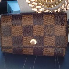 Authentic Like New Designer Rectangular Coin Purse For Travel, Luxury Wallets With Gold-tone Hardware For Everyday Use, Rectangular Travel Wallet With Gold-tone Hardware, Luxury Rectangular Coin Purse For Travel, Bags Louis Vuitton, Louis Vuitton Brown, Louis Vuitton Bags, Key Holder, Louis Vuitton Bag