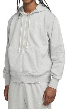 New Nike Men Standard Issue Dri-Fit Basketball Hoodie Grey Sz Large DQ5816 063 Nike Factory, Basketball Hoodie, Gray Hoodies, Nike Sweats, French Terry Fabric, Nike Store, New Nike, Full Zip Hoodie, Grey Hoodie