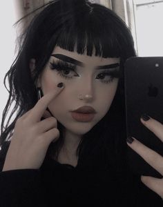 E Girl Makeup, Dark Makeup Looks, Make Up Designs, Smink Inspiration, Cool Makeup Looks, Emo Makeup