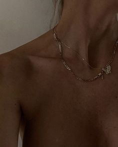 Niki Zefanya, Blonde Aesthetic, Ig Aesthetic, Jewelry Butterfly, Aesthetic Ig, Gold Blonde, Gold Aesthetic, Tan Skin, Diamond Necklace