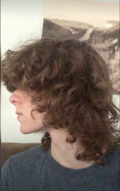 Wolfcut Hair Men, Hair Side View, Curly Hair Side Part, Short Grunge Hair, Medium Curly Hair Styles, Pinterest Hair, Alternative Hair, Fancy Hairstyles