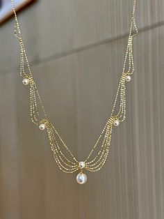 ✨ Versatility Meets Luxury ✨
Our 18K Gold Pearl Necklace boasts 3-7mm freshwater pearls elegantly arranged on a 45cm chain. This versatile piece complements both casual and formal looks, making it a must-have in your jewelry collection.

🎁 Shop Now: https://www.etsy.com/ca/shop/EttheaJewelry

✨ Tag: #SKU002 #EttheaJewelry #PearlJewelry #18KGold