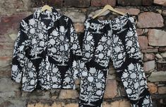 ITEM DESCRIPTION: 100% Pure cotton hand block printed night suit, perfect for summer while sipping tea on your terrace ! This pajama is made for a relaxed fit and allows for ease of movement throughout the night. Every piece can be made customized to your desires. Comes in S/M/L/XL/2XL/3XL/4XL/5XL sizes, but without any complications can be adjusted to individual measurements. MEASUREMENTS : SMALL / MEDIUM : ( EU: 36 - 38, US: 8 - 10 ) Pajama Top : Chest / Bust girth = 44 inches / 110 cm - waist girth = 44 inches / 110 cm - sleeve length = 22 inches / 57 cm - upper arm girth = 16 inches / 42 cm - length = 26 inches / 67 cm Pajama Pants: Waist girth (adjustable) = 29 inches / 74 cm - inseam = 25 inches / 64 cm - thigh = 24 inches / 62 cm - length = 40 inches / 102 cm LARGE / EXTRA LARGE : P Night Dress Cotton, Women Night Dress, Bridesmaid Pajama, Night Wear Dress, Bridesmaid Pajama Set, Cotton Pajamas Women, Cotton Pjs, Bridesmaid Pyjamas, Cotton Pajamas