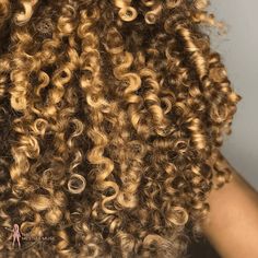 Ask any curly-haired person what they wish to achieve most with their hair; the universal response is usually one thing: defined curls. Defined Curls Natural Hair, Get Prettier, Natural Hair Routine, Nappy Hair, Curly Hair Types, Hair Curls, Type 4 Hair, Cool Braid Hairstyles