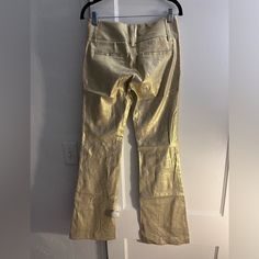 Alice + Olivia Metallic Gold Wide Legs Pants, Never Worn, Unique Piece Wide Legs Pants, Wide Legs, Pants Color, Alice Olivia, Metallic Gold, Boot Cut, Wide Leg Pants, Unique Pieces, Gold Metal