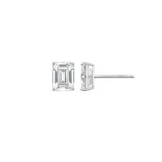 Crafted with 10K solid gold and the most brilliant cut stones, these studs exude a luxurious shine that will last a lifetime. STONE: Cubic Zirconia METAL: 10K Solid Gold CARAT: From 0.5 carats to 3 carats MEASUREMENTS: 18-inch with spring ring clasp CODE: JEP26855 Emerald Cut Stud Earrings, Emerald Cut Solitaire, Skin Design, Solitaire Earrings, Womens Earrings Studs, Solid Gold Necklace, Halo Earrings Studs, Solitaire Studs, Solid Gold Earrings