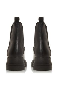 From Dune London, this boot is perfect for versatile smart-casual styling. Designed in a classic Chelsea style with an elasticated side panel. It's complete with a chunky sole and features a handy rear pull tab. Oasis Fashion, Dune London, Leather Chelsea Boots, Fashion Face, Pull Tab, Boot Shoes Women, Smart Casual, Panel Siding, Chelsea Boots