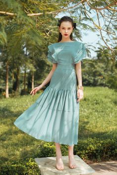 Outfit Info, Fashion Dresses Casual, Mode Inspo, 영감을 주는 캐릭터, Classy Dress, Modest Dresses, Simple Dresses, Stylish Dresses, Dress Patterns