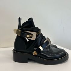 Balenciaga Ceinture Leather Ankle Boots Black Color Size 36 Pre-Own Trooper Boots Balenciaga, Balenciaga Bulldozer Boots, Balenciaga Ceinture Boots, Balenciaga Chevalier Boots, Balenciaga Corset Boots, Shoes Balenciaga, Balenciaga Black, Ankle Boots Black, Balenciaga Shoes