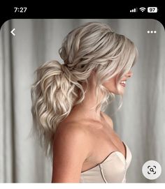 Bridesmaids Updo Ponytail, Messy Bun Wedding Guest, Hair Up Bridal Styles, Tousled Wedding Hair, Elegant Hairstyles For Long Hair Formal Half Up, Fall Bridesmaid Hair, Hair Styles For Extensions Easy, Ponytail Formal Hairstyles, Glam Ponytail Hairstyles