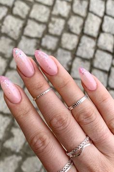 Pale Nails, Classy Acrylic Nails, Sparkle Nails, Neutral Nails, Elegant Nails, Pretty Acrylic Nails, Floral Nails, Chic Nails