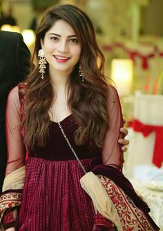 Nilam Muneer, Neelum Munir, Neelam Munir, Pakistan Girl, Neelam Muneer, Philippe Halsman, Red Bridal Dress, Pakistani Actors, Pakistani Formal Dresses