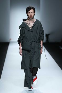 Male Fashion Trends: THISNORTHAT Spring-Summer 2018 - Shanghai Fashion Week Nun Dress