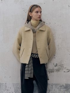 Composition : alpaca 37% wool 51% nylon 12%Country of Origin : Republic of Korea Jacket Beige, Cropped Jacket, Crop Jacket, Pistachio, Alpaca, Butter, Mac, Composition, Jackets & Coats