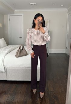 How to style a plaid blazer // Petite fall office outfits Plum Pants Outfit, Plum Pants, Fall Work Outfits, Fall Office Outfits, Business Professional Dress, Spring Summer Capsule Wardrobe, Jw Fashion, Oversized White Shirt, Work Outfit Office