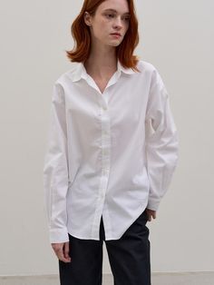 Composition : COTTON 100%Color : WHITE Country of Origin : KOREA White Shirt With Spread Collar For Daywear, White Spread Collar Shirt For Daywear, White Cotton Blouse With Shirttail Hem, White Shirt With Shirttail Hem For Everyday, White Relaxed Fit Collared Blouse, White Relaxed Fit Top With Spread Collar, White Cotton Top With Spread Collar, White Classic Shirt With Relaxed Fit, White Spread Collar Top For Work