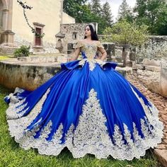 Luxury Off Shoulder Gold Applique Straps Back Satin Quinceanera Dress Ball Gown.  "This pin contains affiliate links, which means I may earn a commission at no cost to you extra for you". 
 #affiliate #advertising" Blue And White Quinceanera Dresses, Royal Blue And Gold Quinceanera Dresses, Mexico Outfit Ideas, Prom Dress Pretty, Quince Colors, Royal Blue Ball Gown, Ball Gown Black, Royal Blue Quinceanera Dresses, Wedding Dress Pink