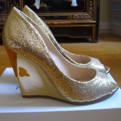 Sexy Sparkly Gold Wedge Shoes. 4" Heel. New With Box. Size 6.5m Party Wedge Sandals With 4-inch Heel, Chic Gold Wedge Heels, Gold Wedge Sandals With 4-inch Heel For Party, Gold Wedge Shoes, Gold Wedge Heels, Gold Wedges, Boston Proper, Wedge Shoes, Boston