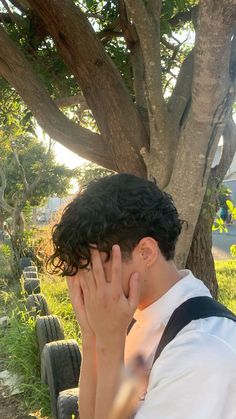 Mens Dyed Hair Ideas Curly, Side Hair Designs Men, Curly Hair Aesthetic Hairstyles, Curly Asian Hair Men, Man Dyed Hair, Long Hair Receding Hairline, Curly Haircut Men, Curly Hair For Men, Curly Asian Hair