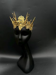 This Gold Beaded lace snake crown, Gold lace Queen crown with snake, Gorgon Headdress, Adult Party Hat, gold spiked headdress is unique and totally handmade for a special lady! Very sparkly and chic! It will make your costume look more perfect. The crown is unique and totally hand-made, my own design. All of the elements are attached to the base securely. This sparkly and sweet comb comfortable to wear, it is made with metal headband, When making use gold  lace, crystals, organza, metal headband and a lot of work. Fits adults and children (9+). Gold lace crown measures 3.5 inches high (9cm) Check out the entire collection of party headwear. These make a unique gift, too! -- Birthday crowns -- Masquerade party headbands -- Photo Prop headbands,  -- Bachelorette tiaras -- Bridal shower -- Br Snake Crown, Snake Costume, Lace Crowns, Crown Gold, Metal Headband, Party Headband, Metal Headbands, Queen Crown, Birthday Crown