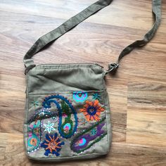 Embroidered Bag With One Mis-Stitch As Pictured. Never Used. One Big Pocket With One Zippered Inner Pocket Smoke Free Home. Tiny Bags, Big Pocket, Embroidered Bag, Pier 1, Crossbody Bags, Crossbody Bag, Bag Lady, Zipper, Cream